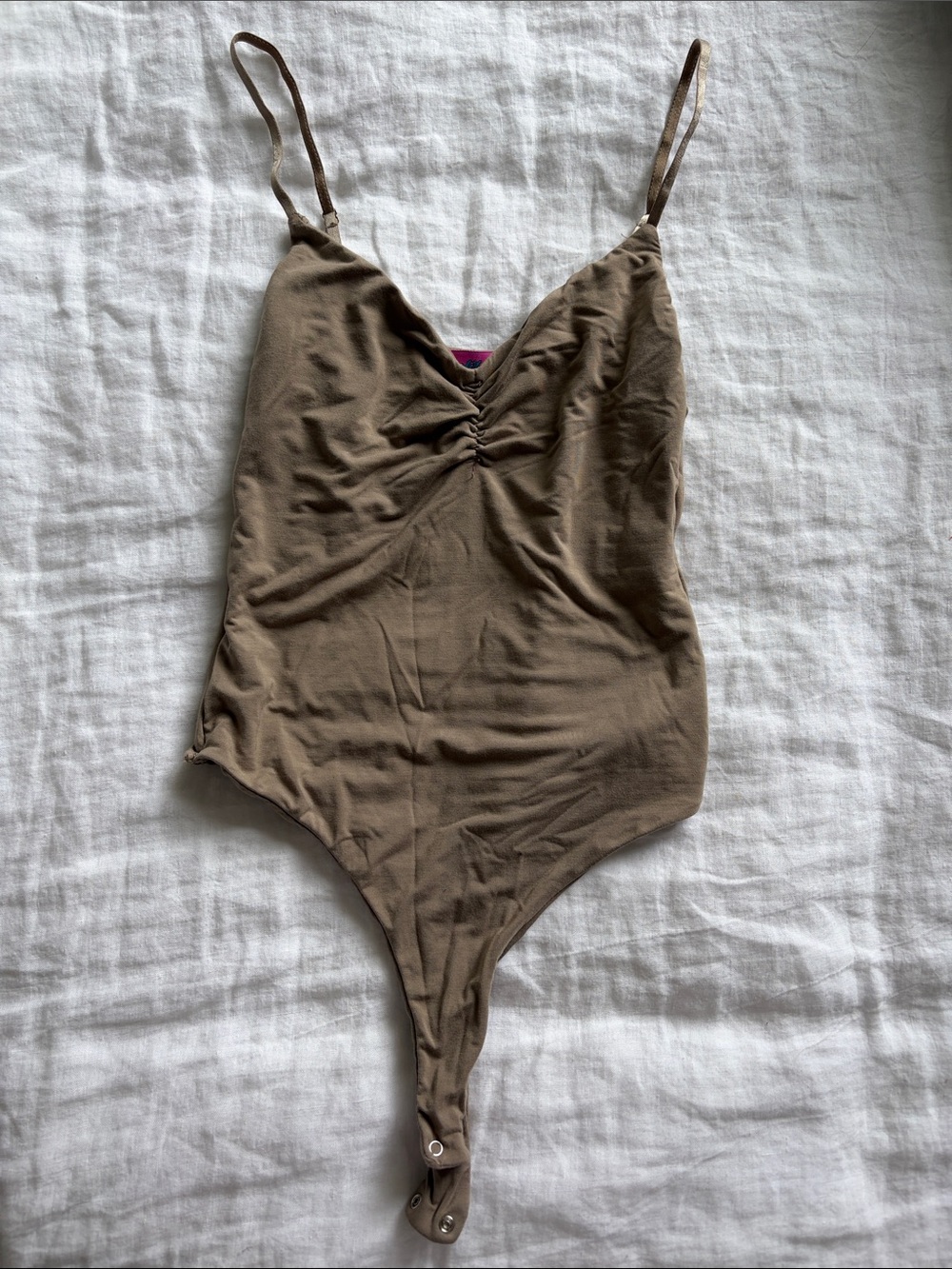 Edikted Tan Ruched V-Neck Snap Bodysuit